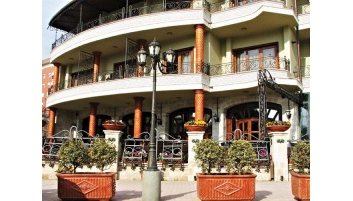 Hotel Dinasty poza 3