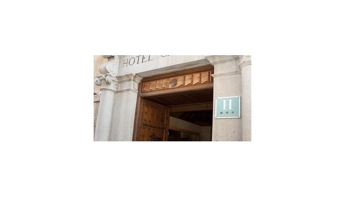 Carlos V Toledo Hotel poza 2