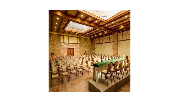 Hotel Comendador poza 8