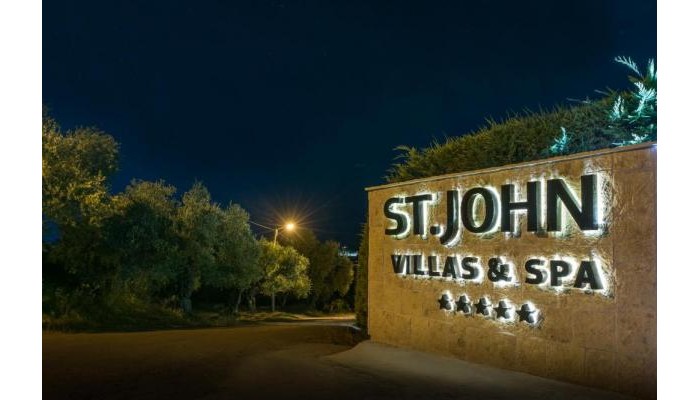 St John Resort Villas Suites & Spa poza 3