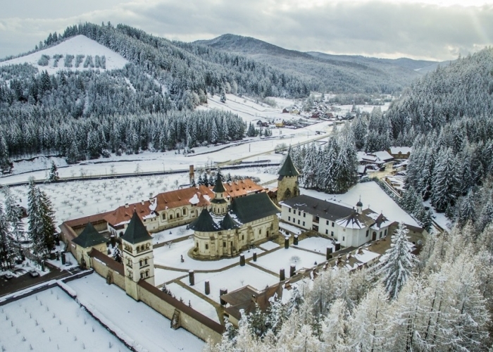  Bucovina Sucevita poza