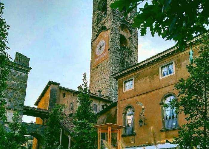  Lombardia Bergamo poza