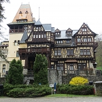poza Castelul Pelișor - descoperiți frumusețea unei construcții specifice stilului Art Nouveau