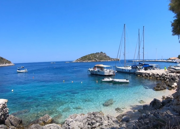 poza Bucurați-vă de soare pe una dintre cele mai populare plaje din Insula Zakynthos