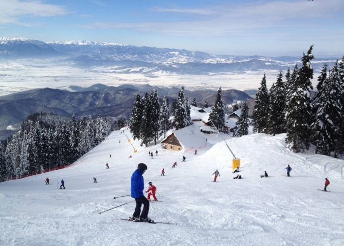 poza Poiana Brașov - o destinație de vacanță încântătoare, indiferent de sezonul în care alegeți s-o vizitați