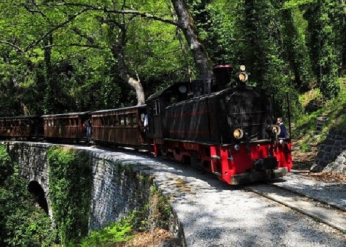 poza Pelion: plaje exotice și sate pitorești