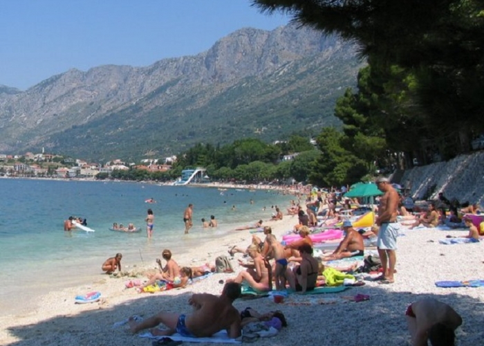 poza Gradac - o destinație perfectă pentru vacanțe în familie