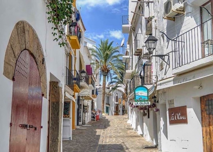 poza Bucurați-vă de un sejur fermecător în Ibiza