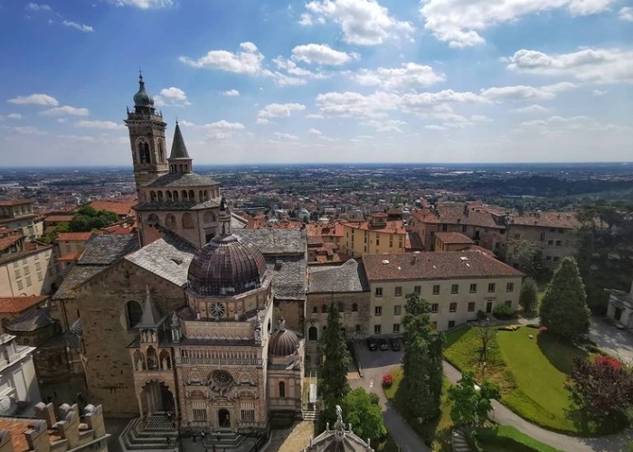 poza Bucurați-vă de un sejur fermecător în Bergamo