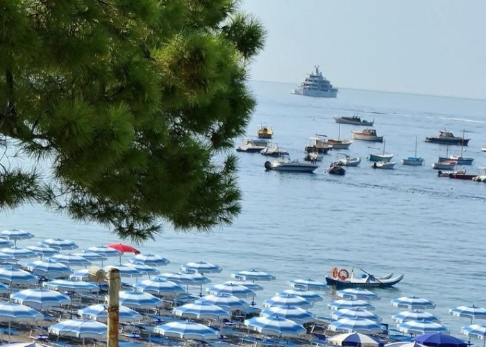 poza Sejur în Positano, unul dintre cele mai frumoase orașe de coastă din Italia 