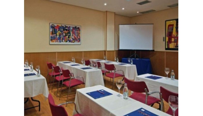 Hotel Tryp Sofia Parquesol poza 4