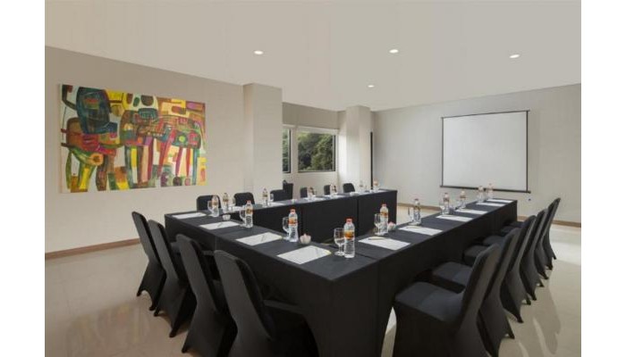 Yellow Star Ambarukmo Hotel poza 6