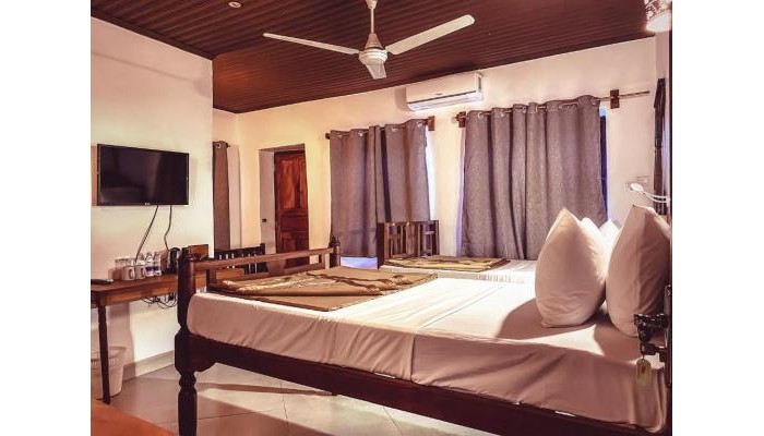 Hotel Smiles Stone Town poza 7