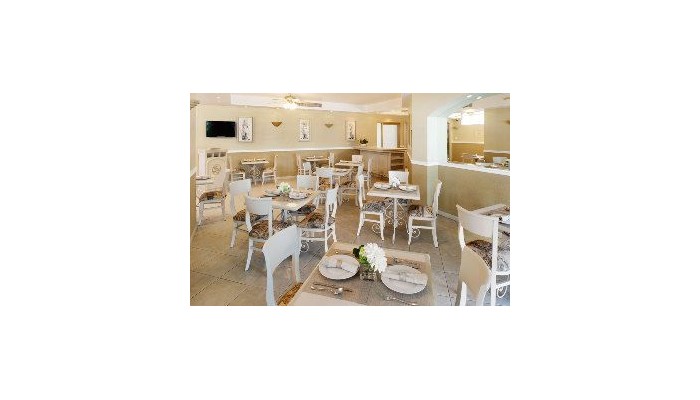 Hotel & Suites Quinta Magna poza 4